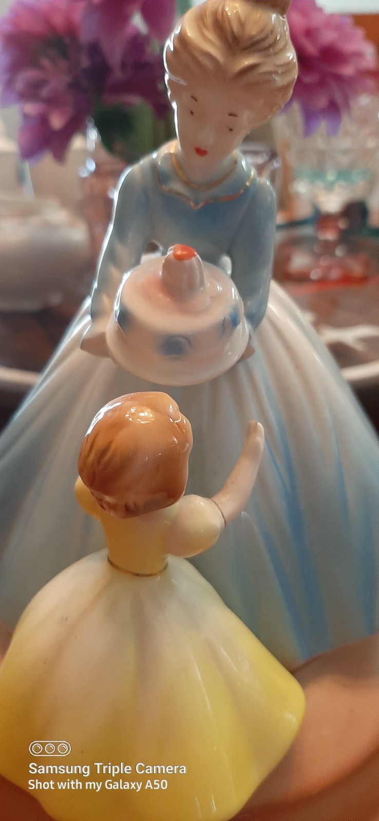 RARE.. 60’s Josef Originals -Happy Birthday- Mother Daughter Figurine Music Box