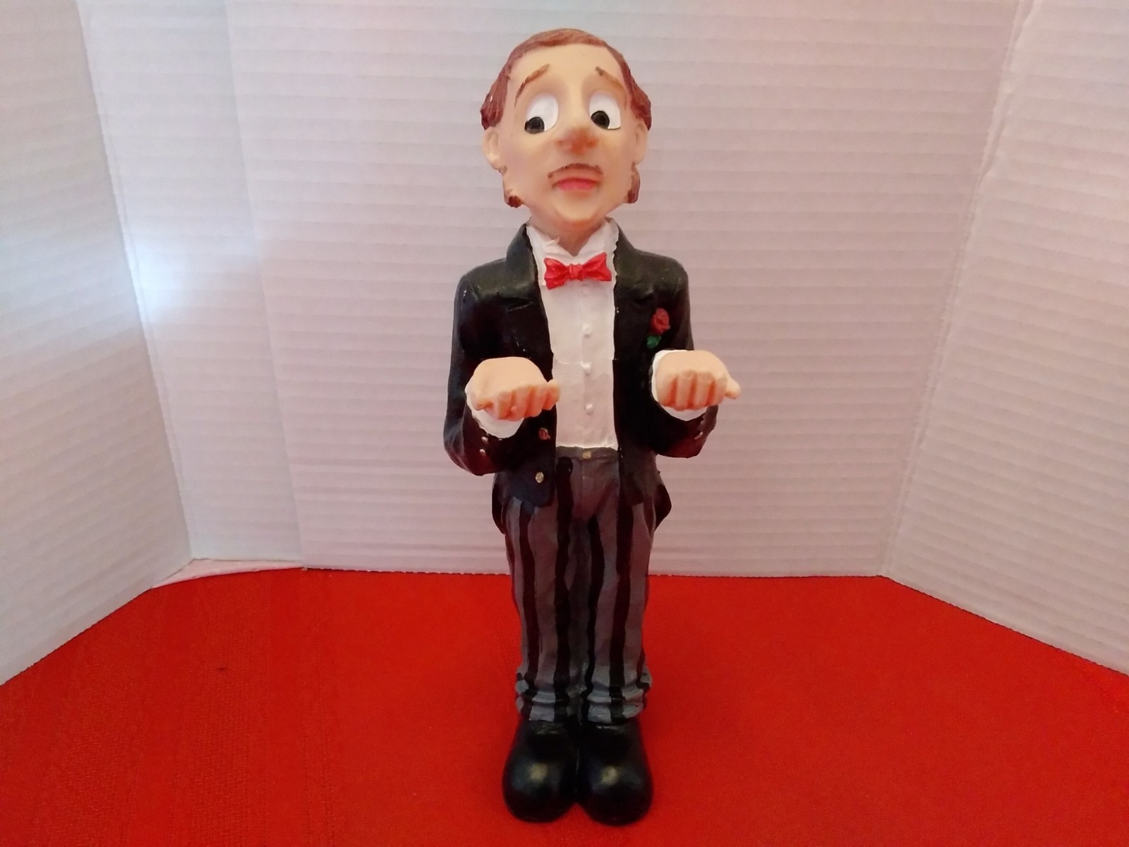 Vintage James The Butler Figurine Resin Table Top 9” Tall