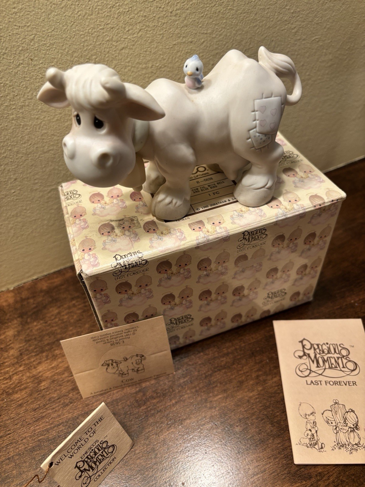 Precious Moments “Cow with Bell and Blue Bird” #E-5638 Enesco Jonathan & David