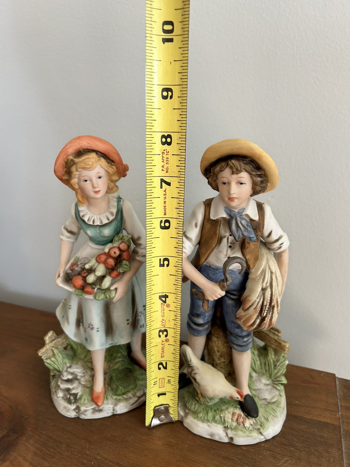 VTG HOMCO 8881 Porcelain Figurines farm / country Boy & Girl Bisque Collectible