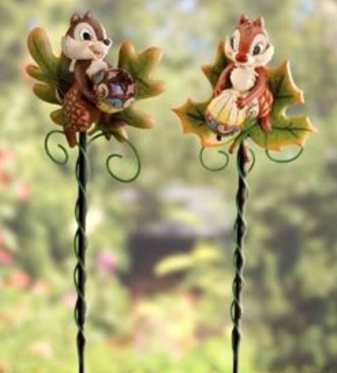 Disney Traditions Collection Jim Shore Resin Chip & Dale Garden Stakes Set