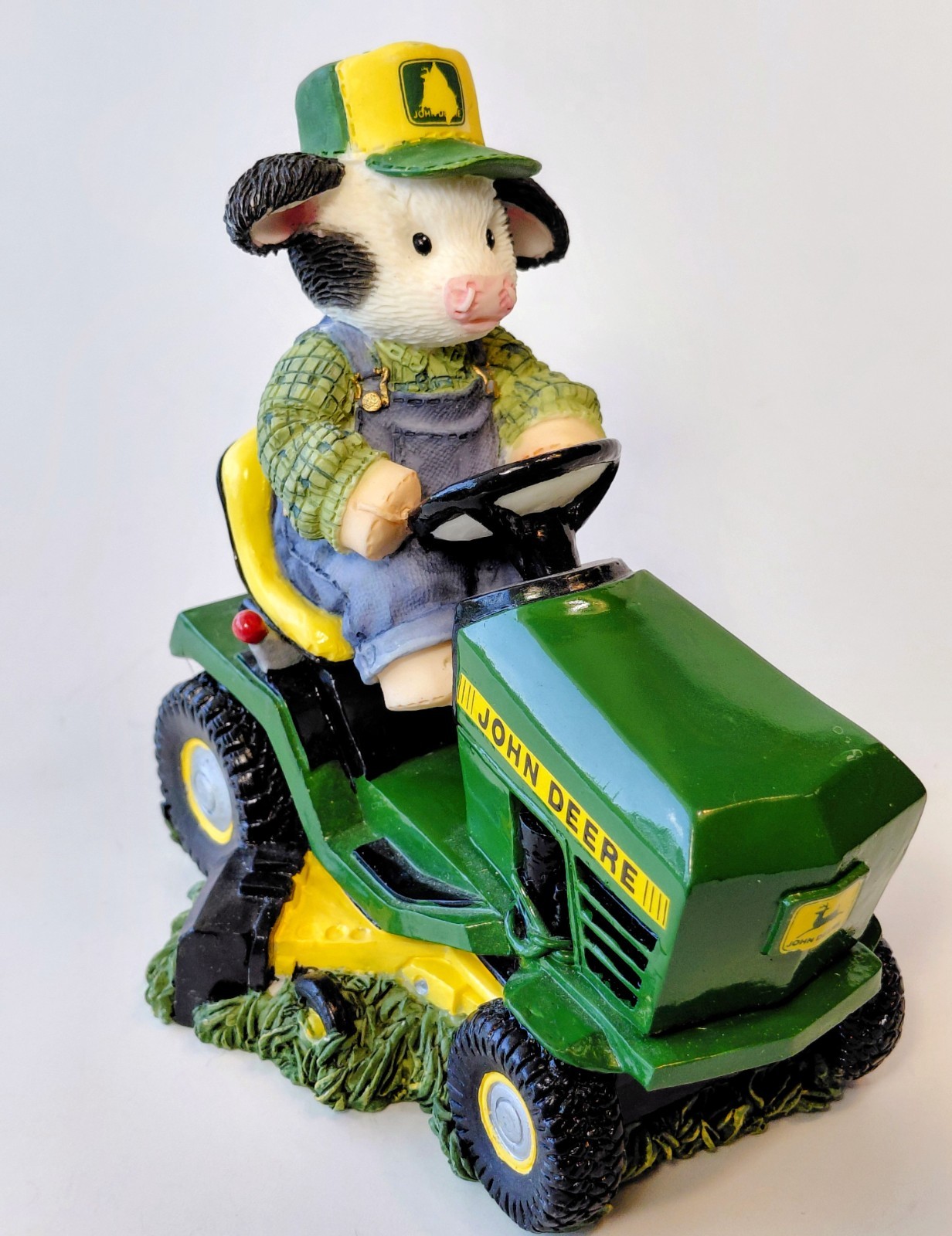 John “DEERE TO MY HEART” Figurine. EUC. Mary’s Moo Moos.Lawn Tractor 4″ L x 4″ T