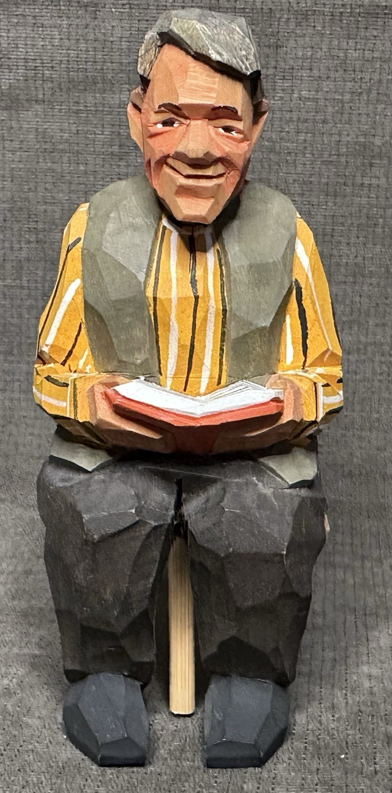 Vintage Nils Gunnarsson Wood Carving Man Reading Book Signed
