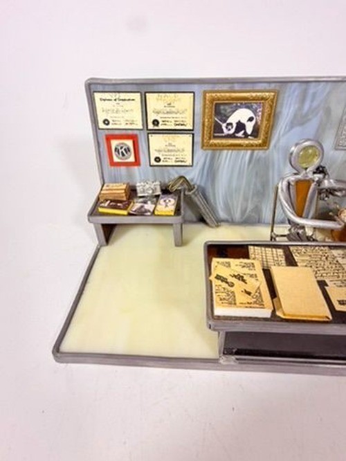 Cartoon Stained Glass Art Sculpture Vintage Desk Wall Street Carl Goeller Handma