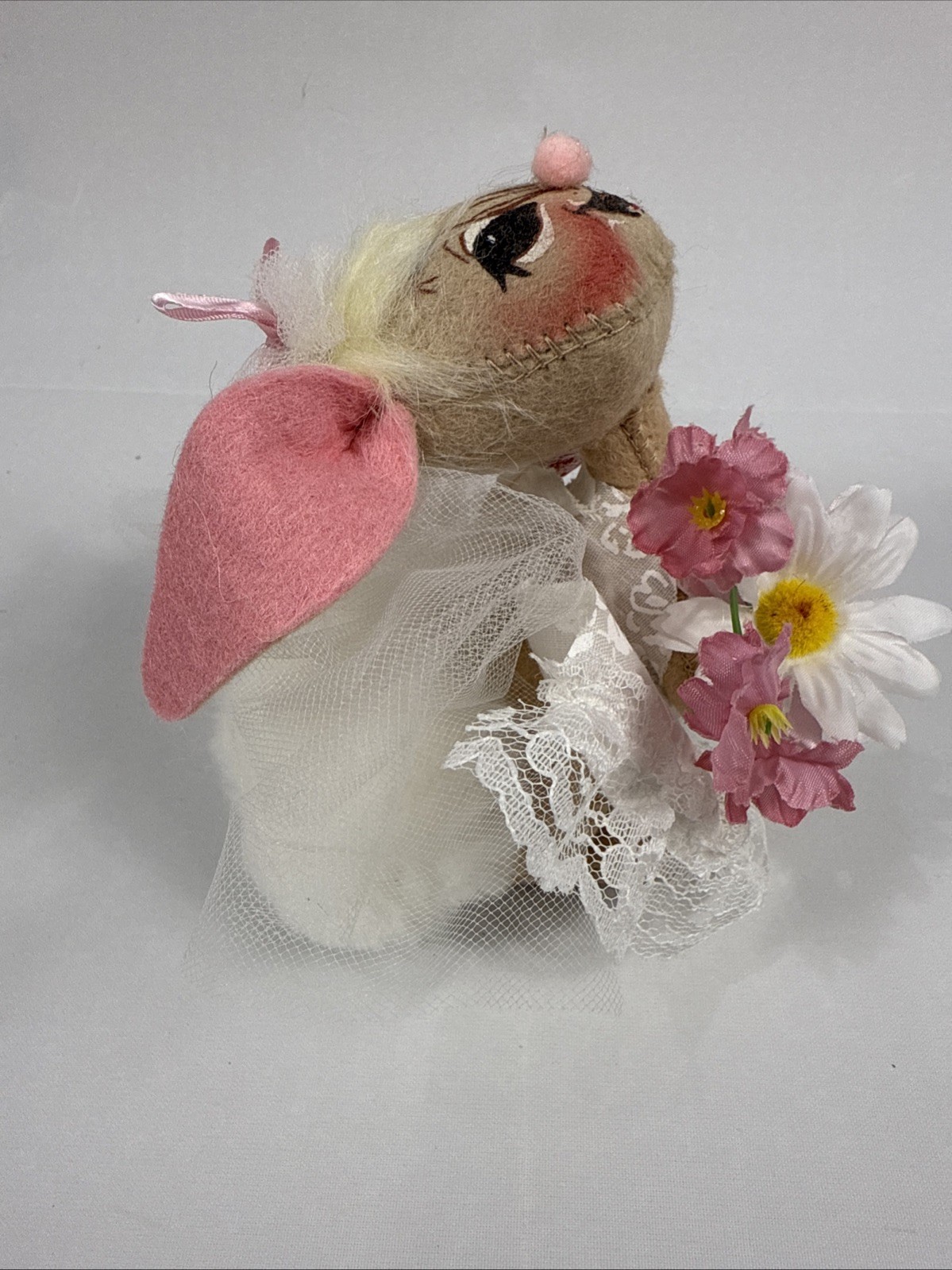 Vintage AnnaLee Mobilitee Doll Bride