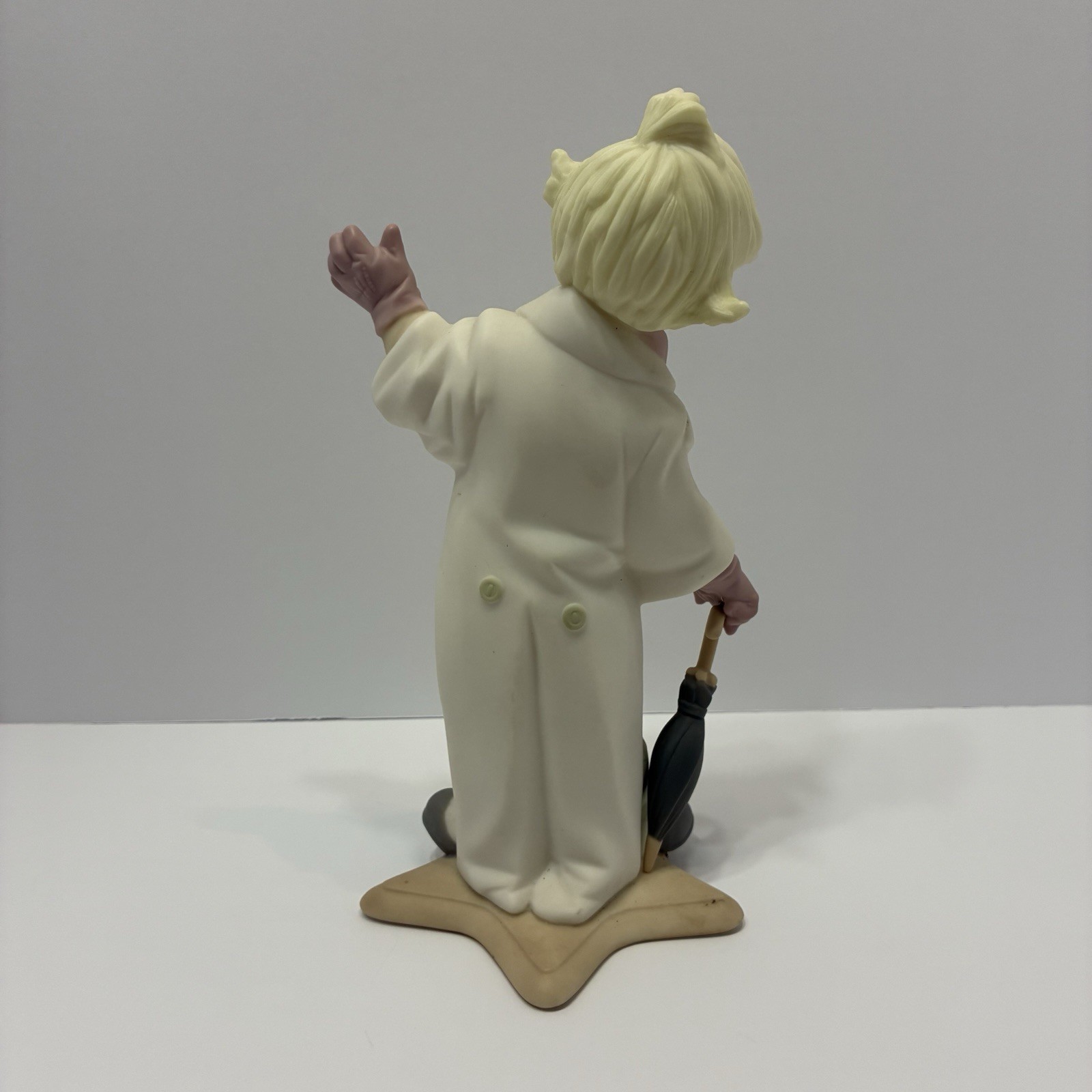 Lladro Family Daisa Golden Memories Boy Clown with Umbrella, 1993