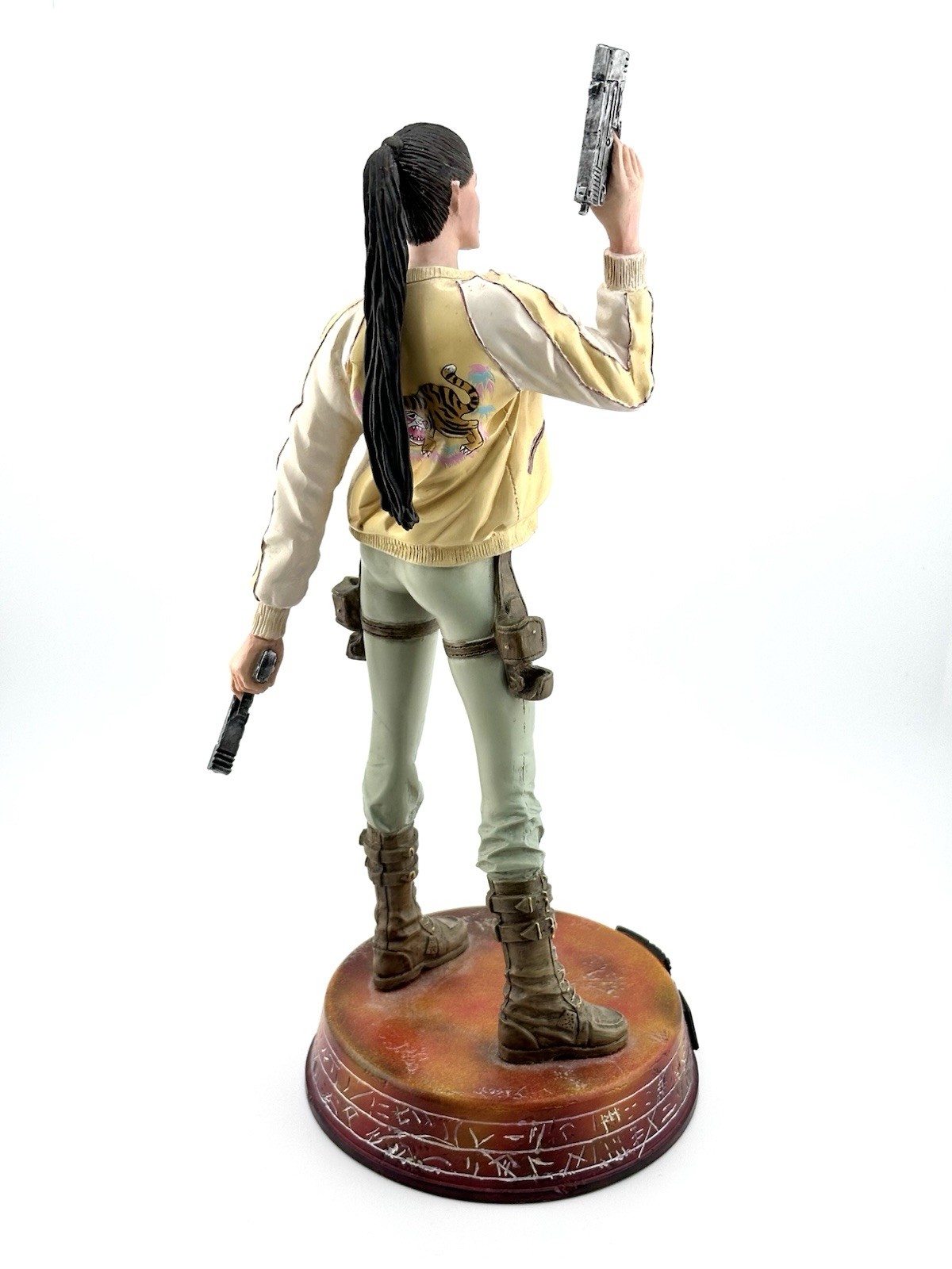 2003 Sota Toys LARA CROFT Cradle of Life Statue LIMITED EDITION #427/1500 No Box
