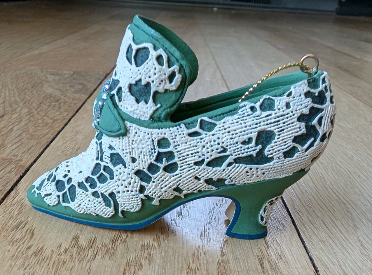 Metropolitan Museum Of Art Shoe Ornament Holiday Venetian Green Lace MMA NY