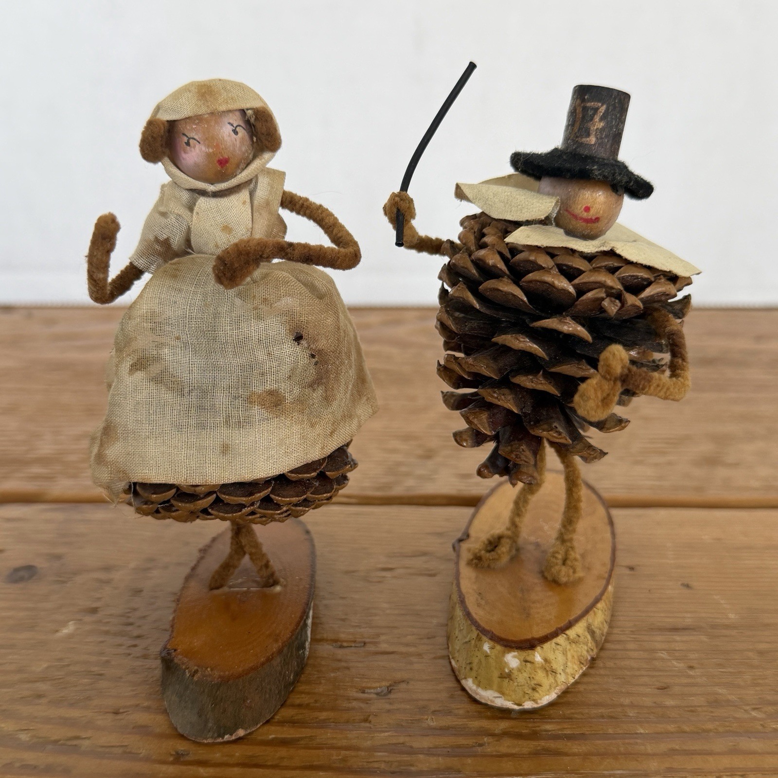 Vintage Folk Art Pinecone Man And Women figure handmade approx. 4″ 1950’s Dolls