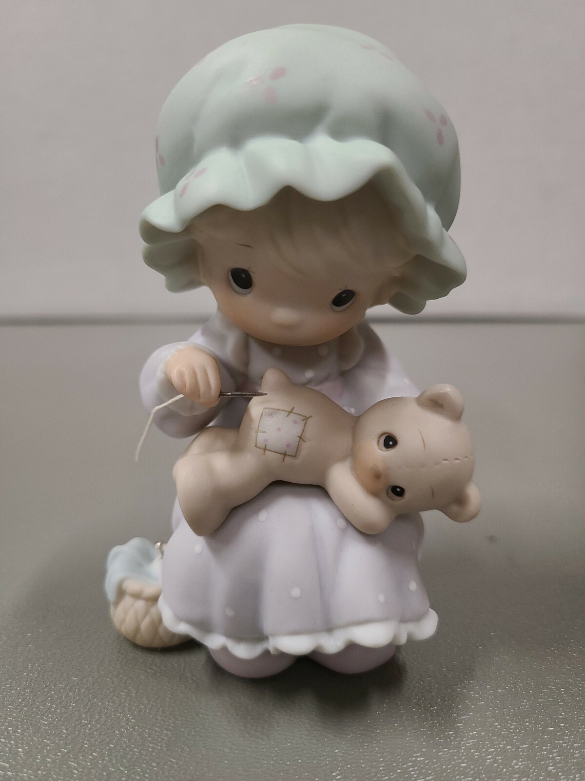 Precious Moments PM902 “You are a blessing to Me” 1990 Members Only Figurine