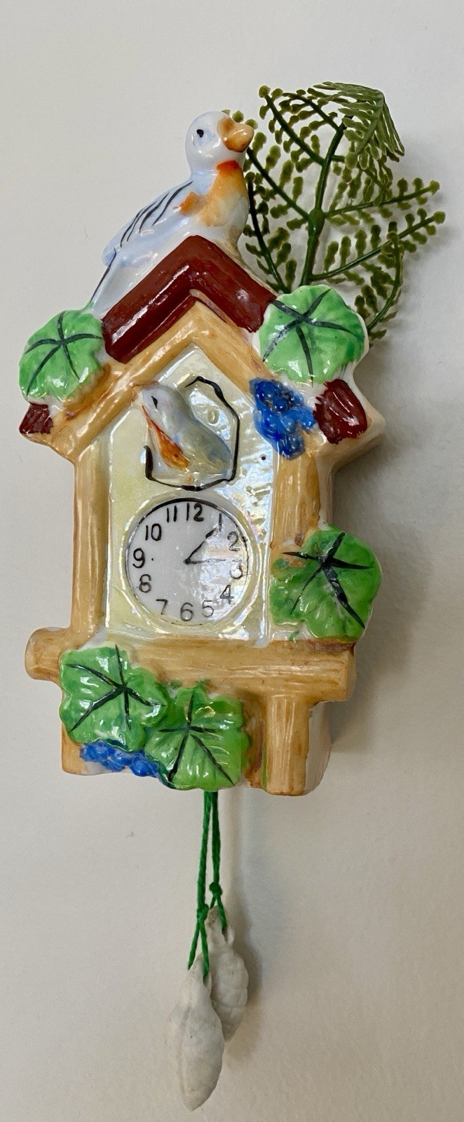 Vtg Porcelain Cuckoo Clock 5” Figurine Wall Pocket Vase Kitschy Lusterware Japan