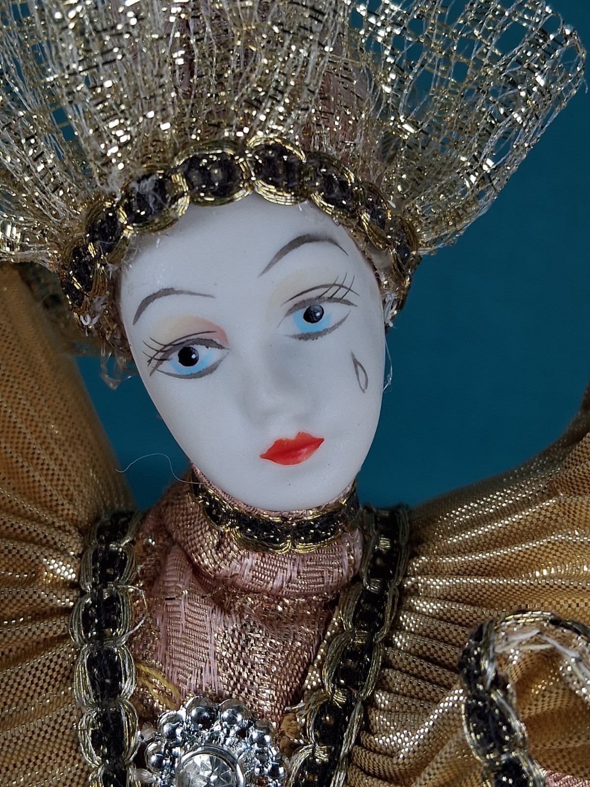 Geppeddo Porcelain Doll Gold and Pink Costume with Tag