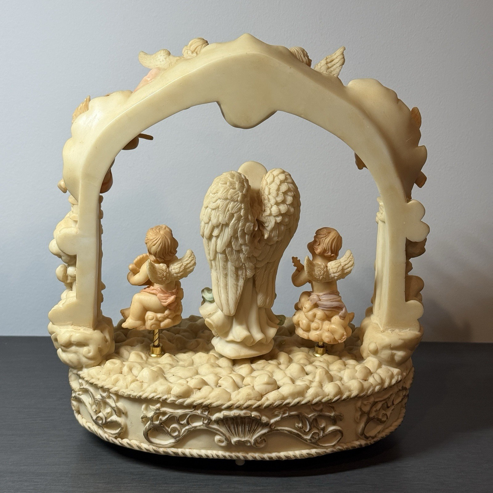 Vintage San Francisco Music Box Co Angel Cherubs Arch “Somewhere Out There”