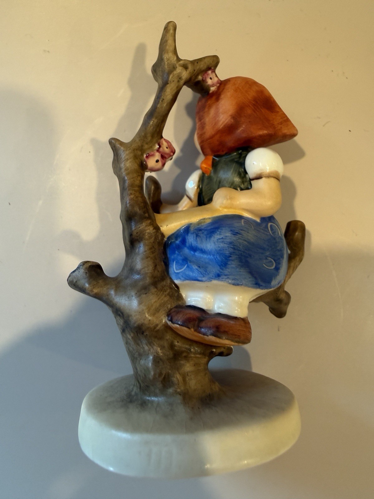 Goebel Hummel Figurine “Apple Tree Girl”
