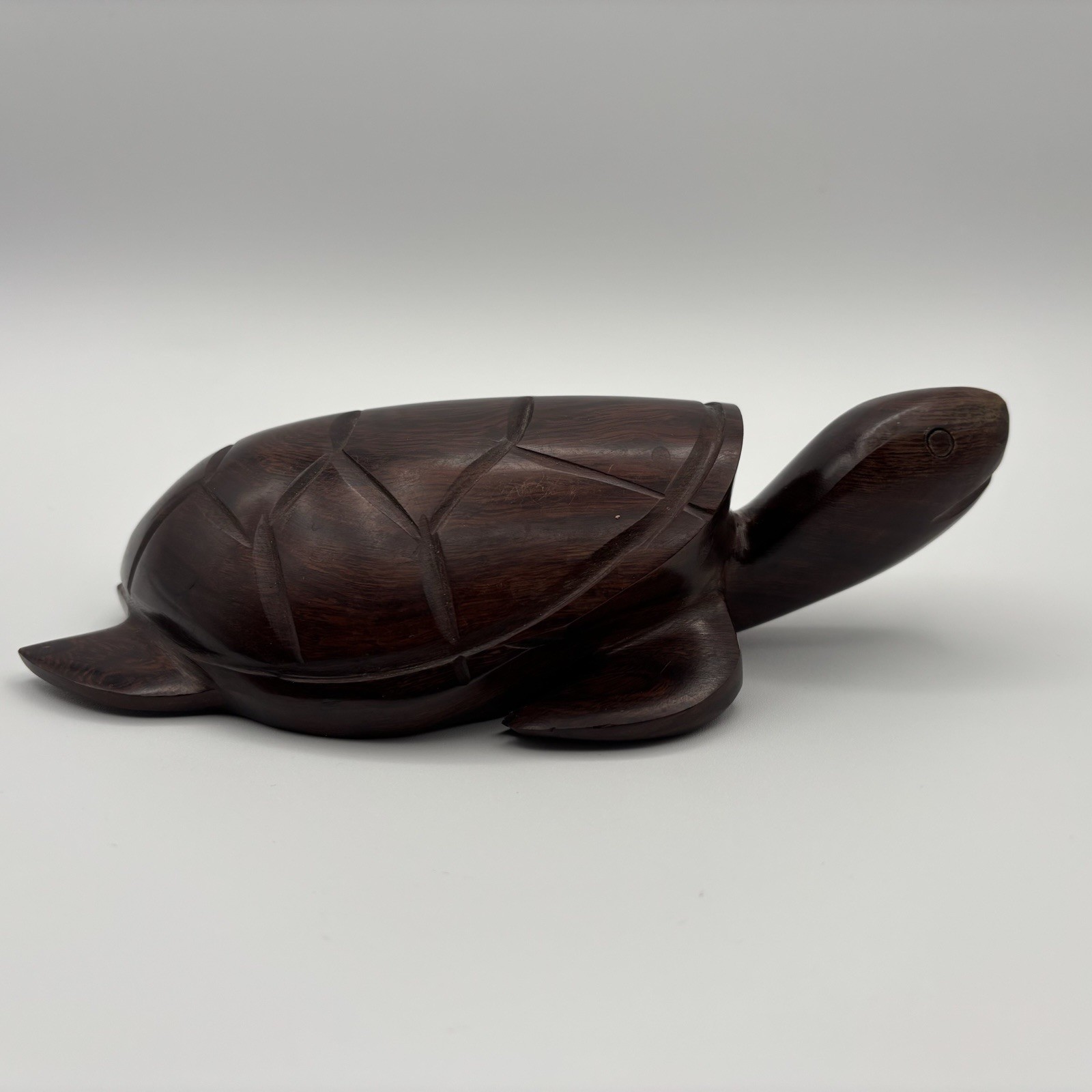 1.18 LB Carved Ironwood Sea Turtle 8″ x 4″ x 2.25″ Decor Sculpture Figure