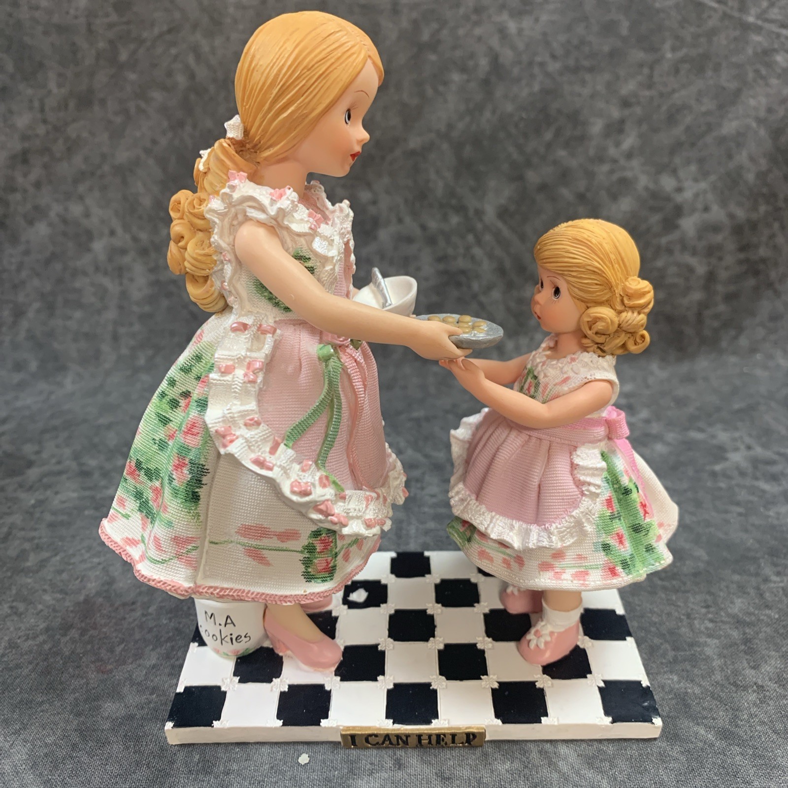 2000 Madam Alexander Figurine “I Can Help” Circa W/Box Classic Collectibles