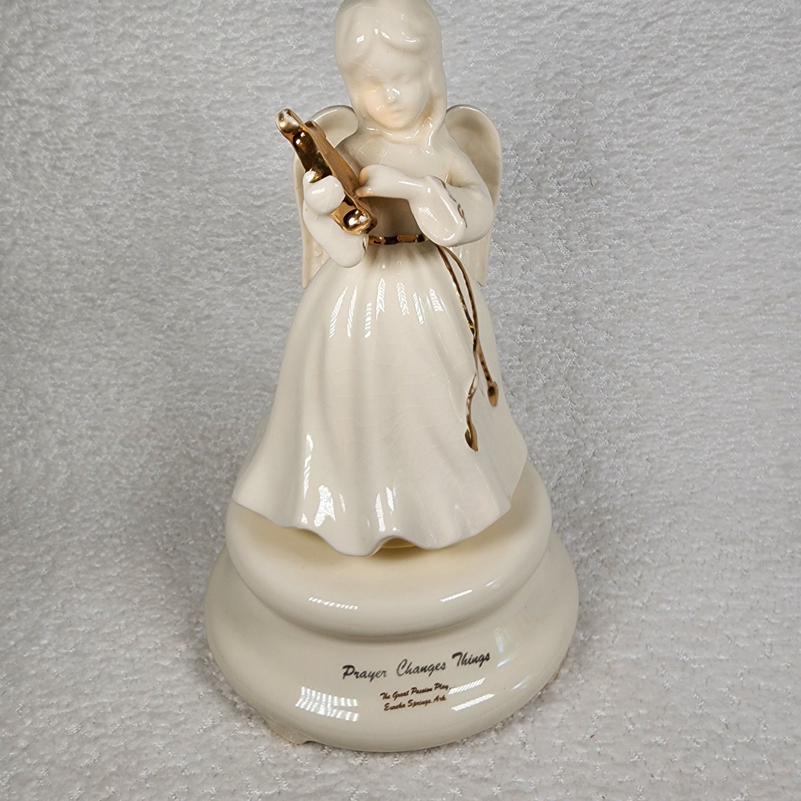 VTG Angel Musical Rotates Plays Hymm Handcraftet By Cart’s The Ozarks USA -VIDEO