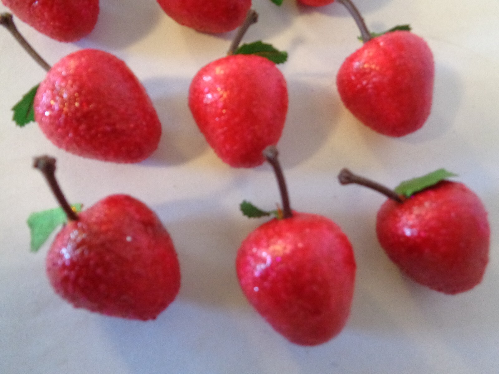 VINTAGE SUGARED SRAWBERRY FRUIT FIGURE BASKET BOWL FILLER DOZEN 12 FOAM