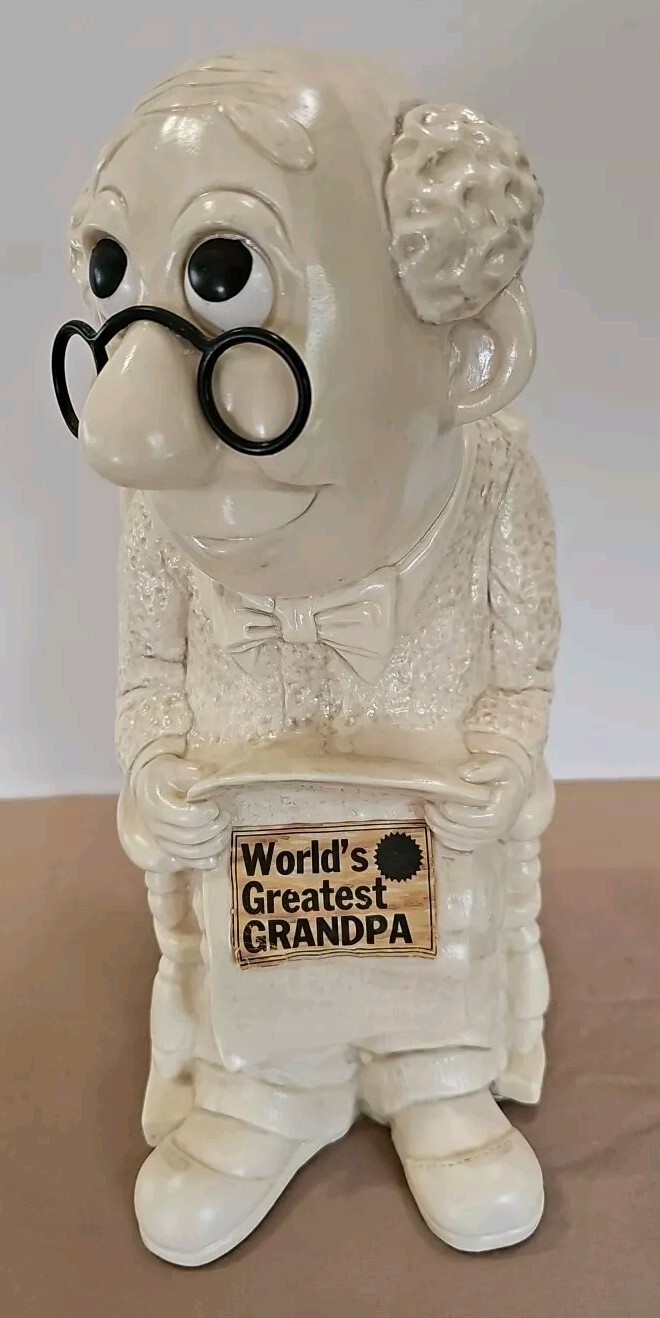 Vintage Wallace & Russ Berries Co. “World’s Greatest Grandpa” Figurine 1970 12″