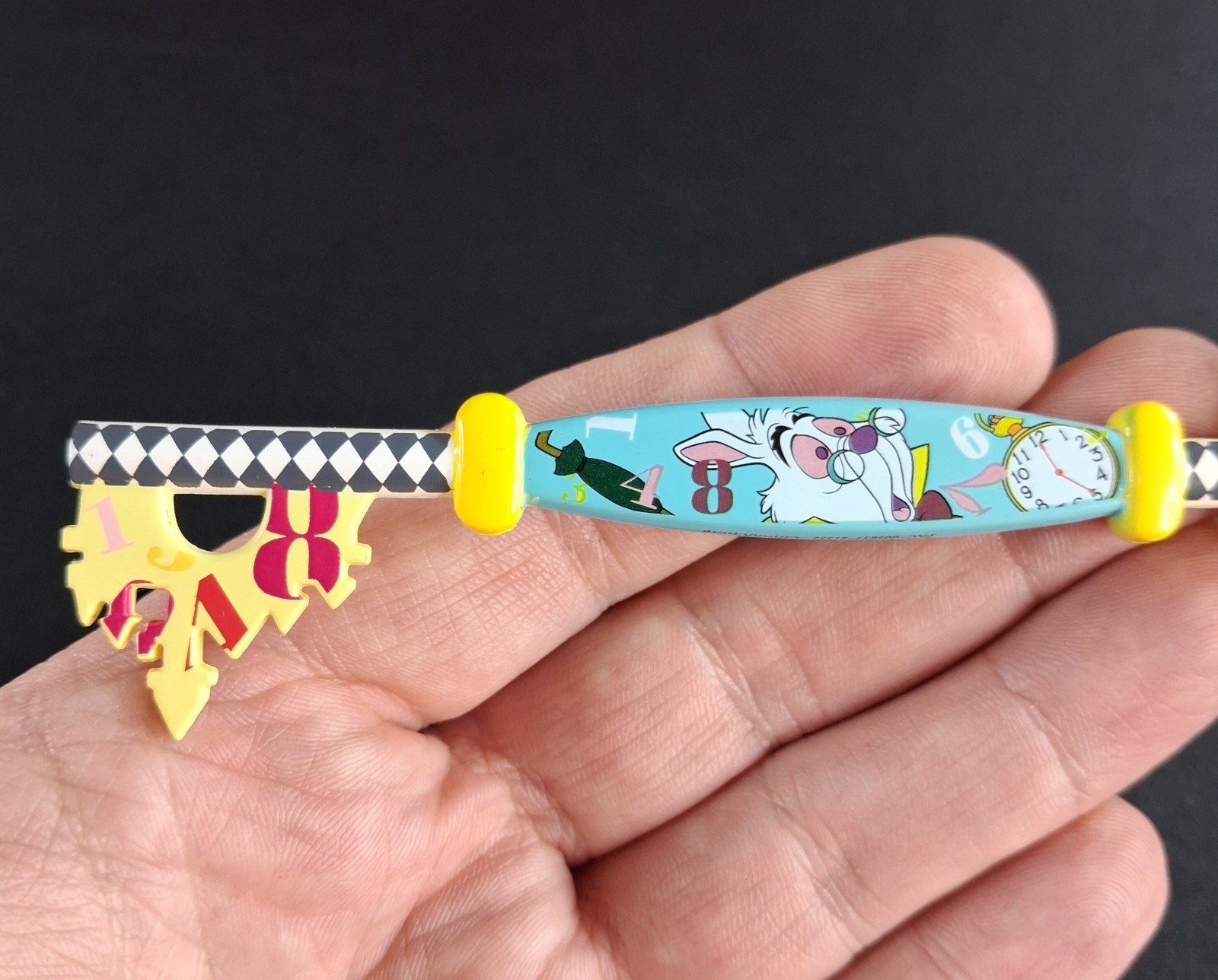 Disney Alice In Wonderland Mystery Key Series White Rabbit