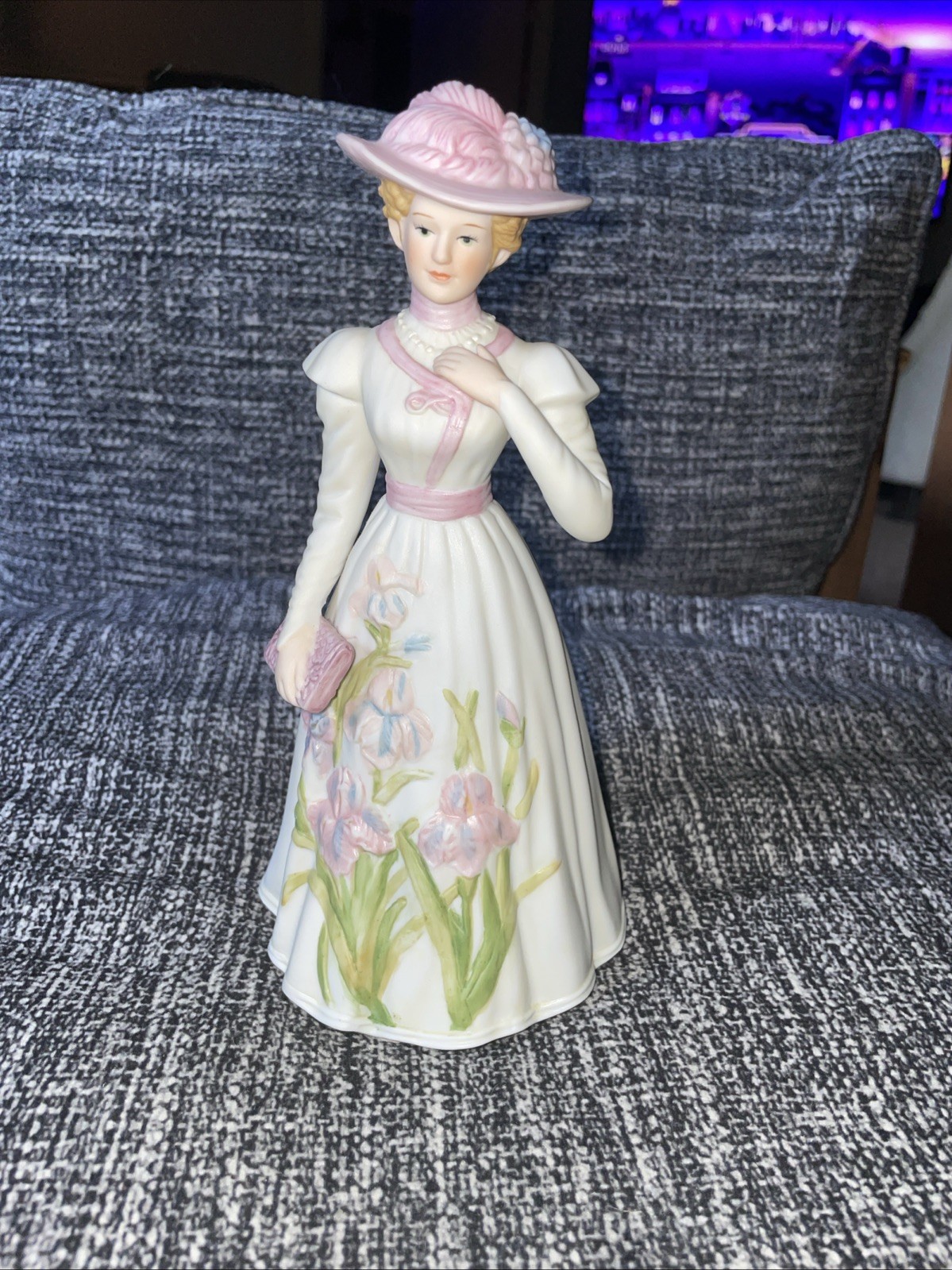 Vintage Home Interiors Masterpiece Porcelain by Homco Francesca 1997 Signed