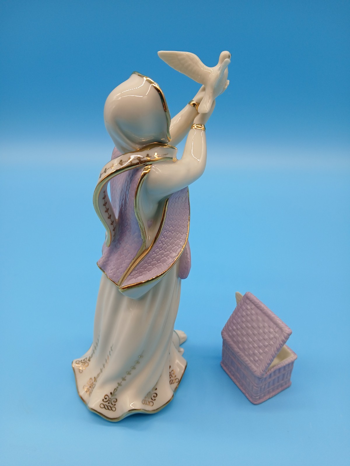 Lenox First Blessing Nativity – DOVE SELLER with Basket