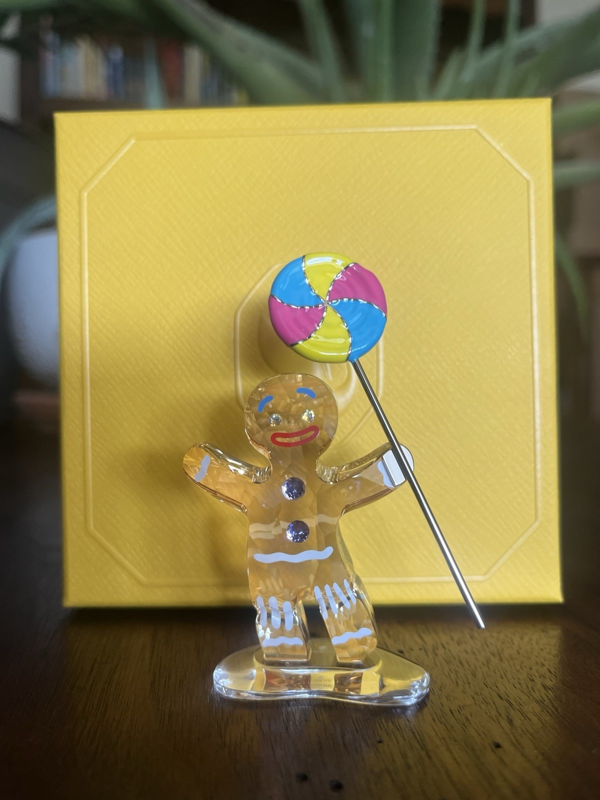 New 100% SWAROVSKI Sparkle Crystals DreamWorks Shrek Gingy Figurine 5720461