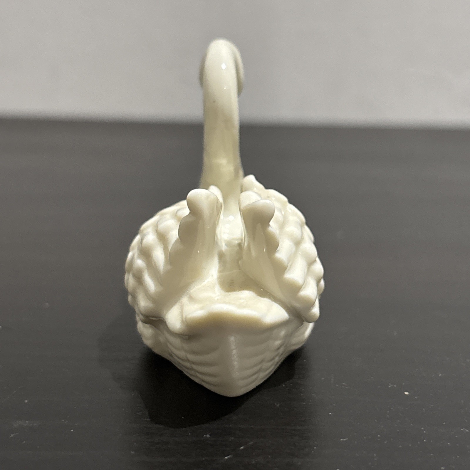 Lenox Porcelain Swan 24K Gold Trim Ivory White Vtg Card Holder Wedding Topper