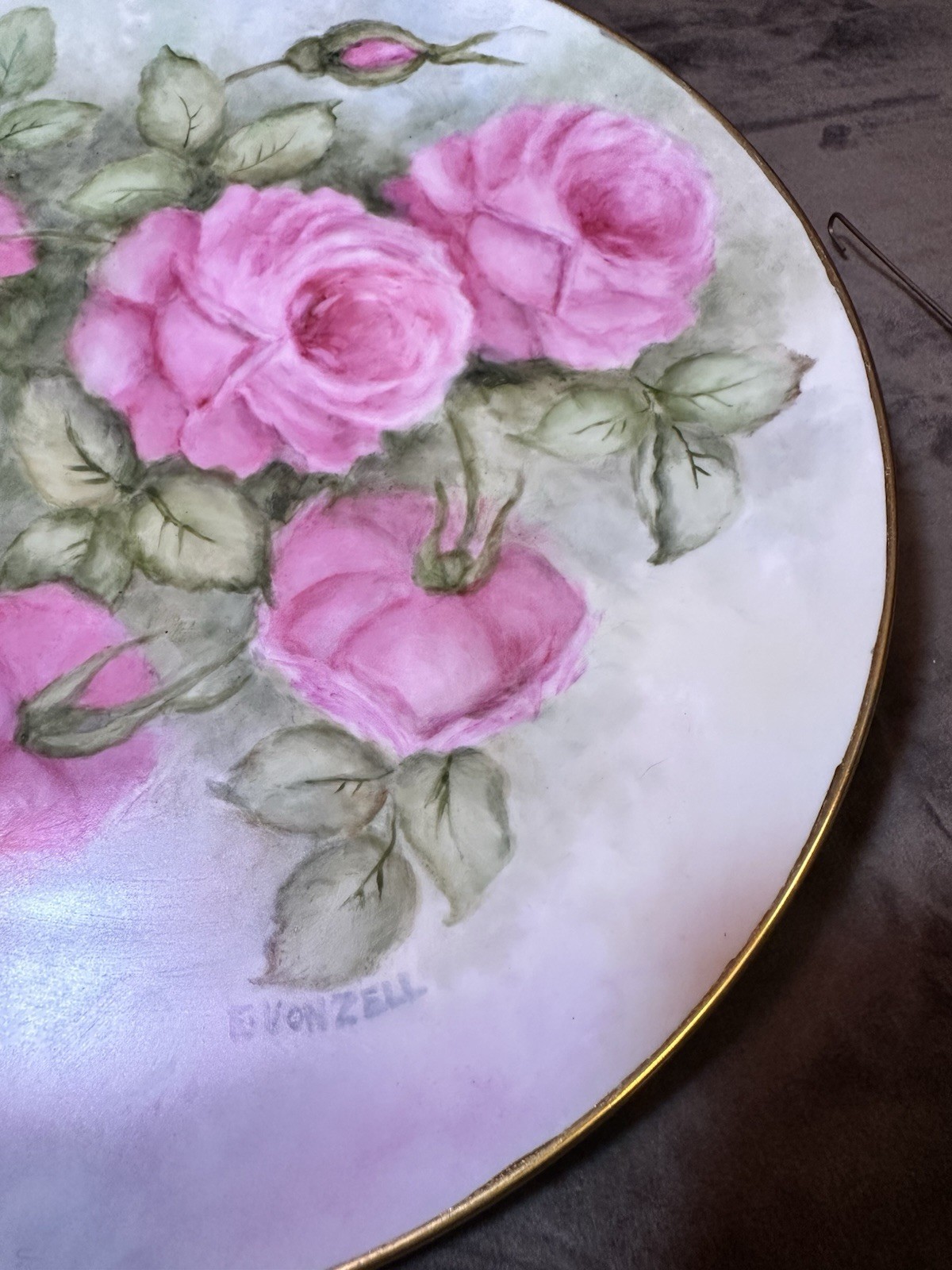 Signed E. Vonzel Floral Cabinet Plate 10.3” Pink Roses Gold Trim w/ Plate Holder