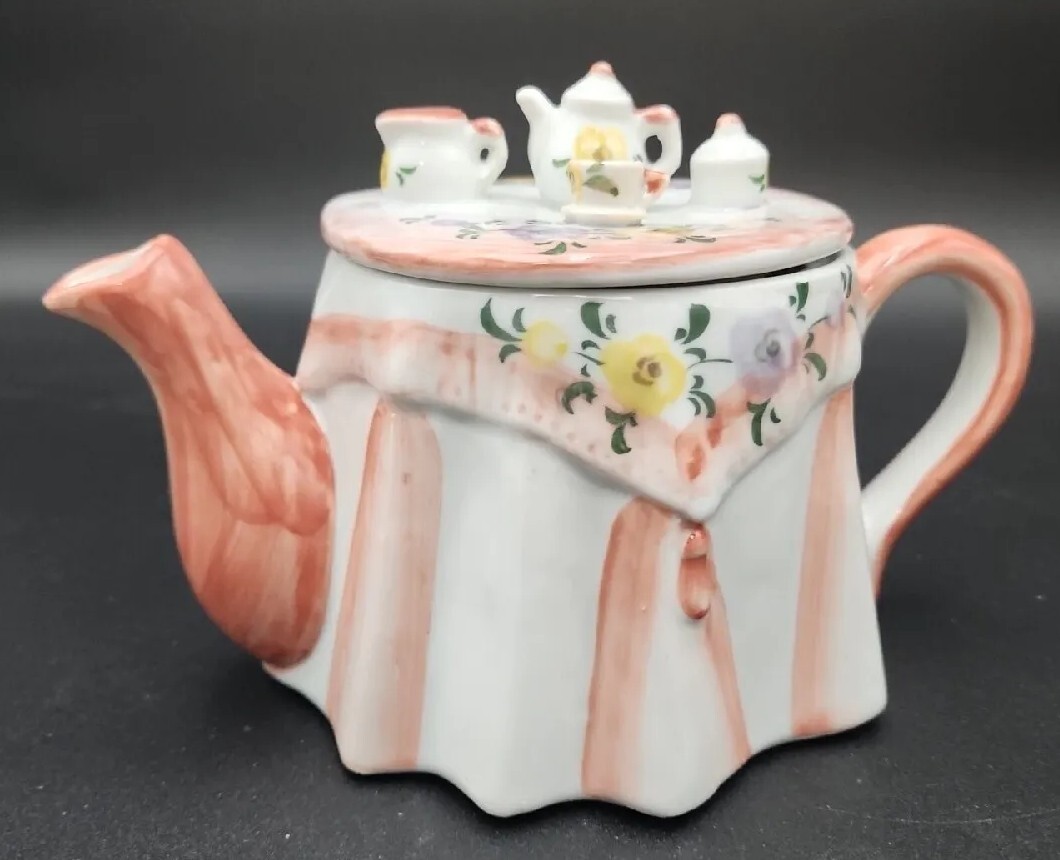 Beautiful CHARLES SADEK “ANDREA” Highly Detailed Porcelain Peach/Teapot