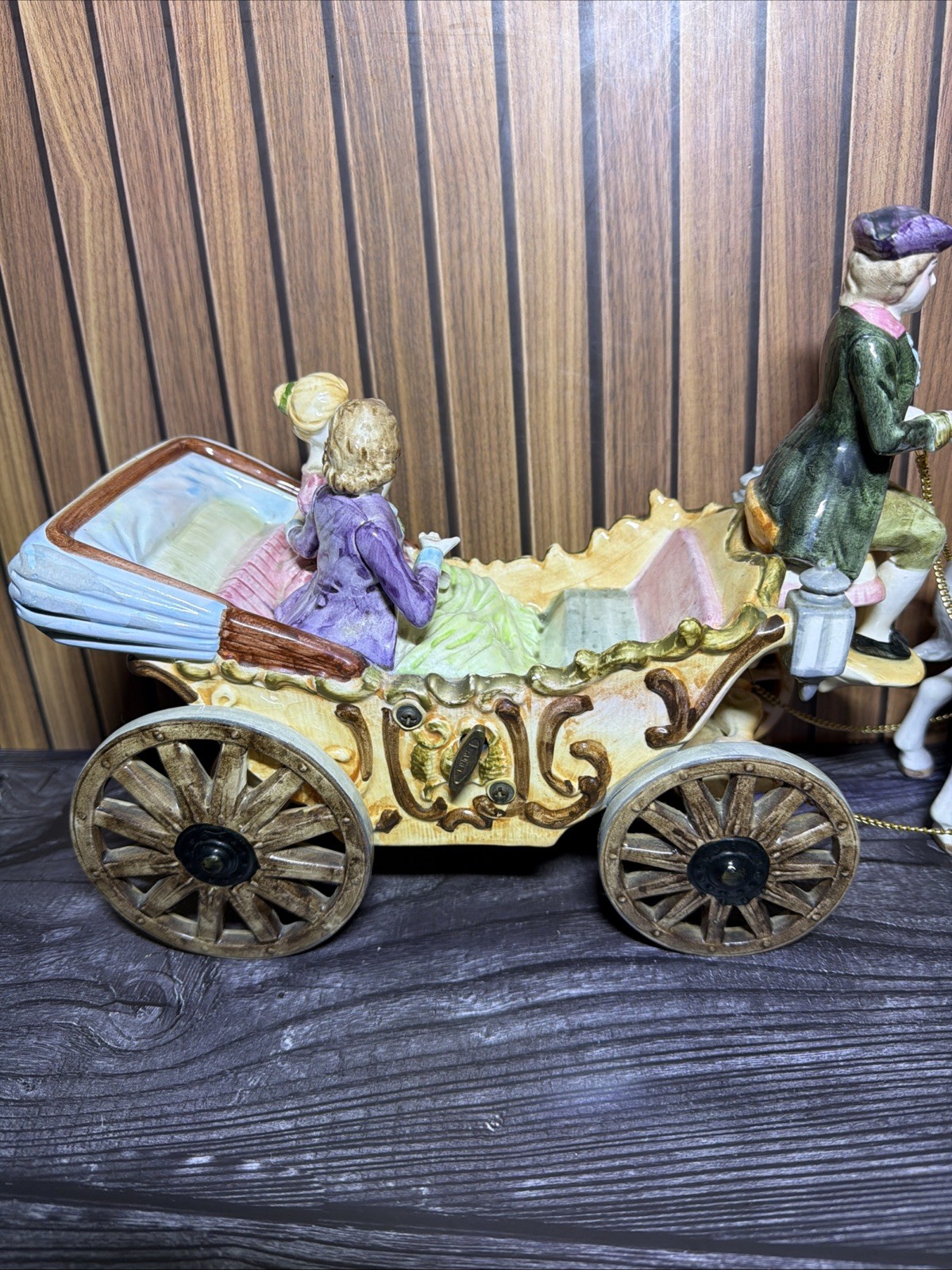 Vintage Japan Laurel Porcelain Horse Drawn Carriage Music Box Figurine