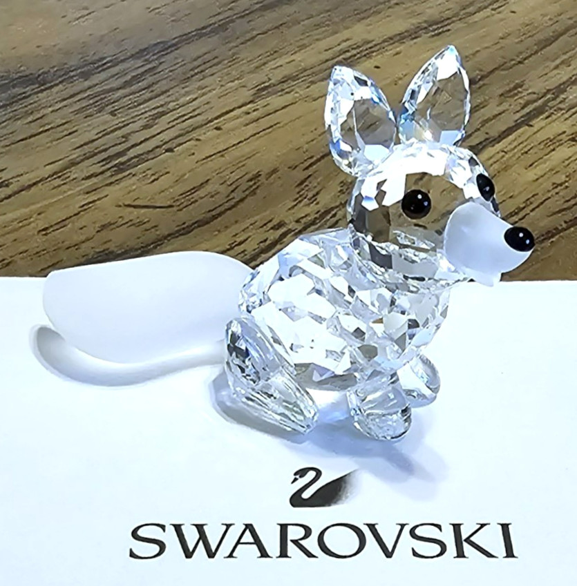 🐺 Swarovski Crystal “Woodland Friends” Small Sitting Fox Figurine, Frosted, Box