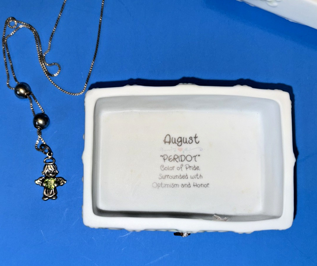 1995 Precious Moments AUGUST Hope Chest & NECKLACE w/ Peridot Birthstone
