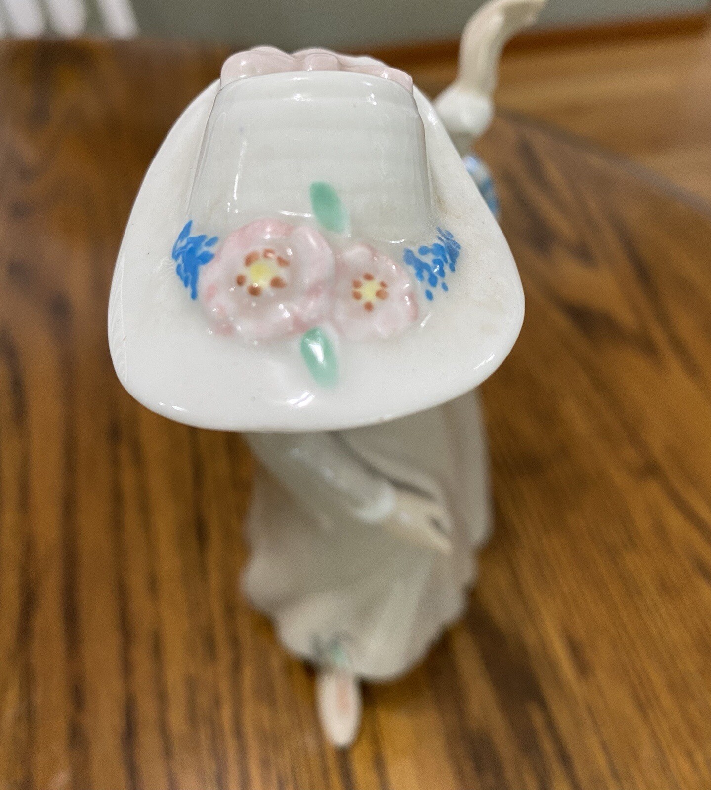 “CASCADES” Porcelanas LADY FIGURINE Made In Spain. 10 1/2”H. Blue & White Tan