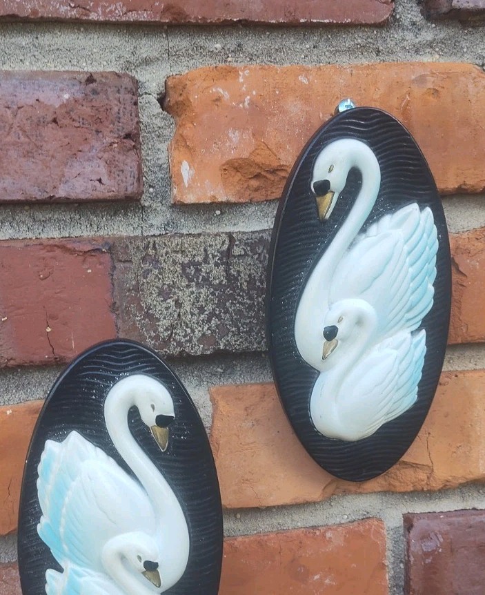 Mid Century Chalkware Swan Wall Plaques Mirrored Pair MCM Retro Kitsch Decor Vtg