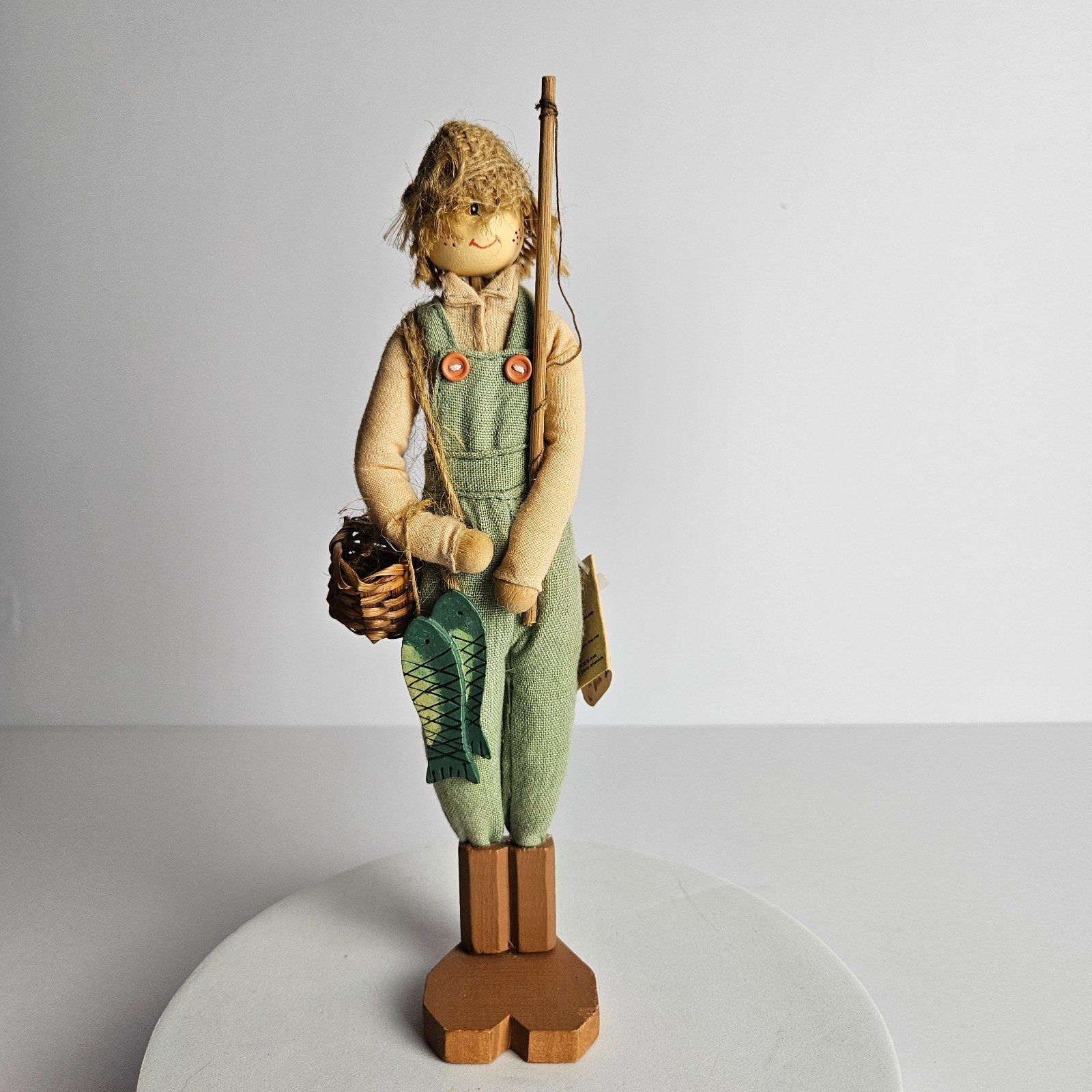 Fisherman Figurine Whittled Friends Russ Rustic Farmhouse Vtg Collectible Decor