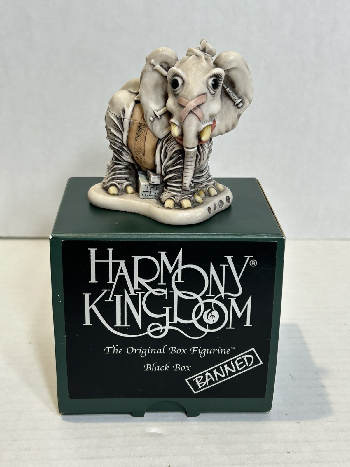 Harmony Kingdom Nip Tuck Black Box Elephant Plastic Surgery #422/500 LE SIGNED