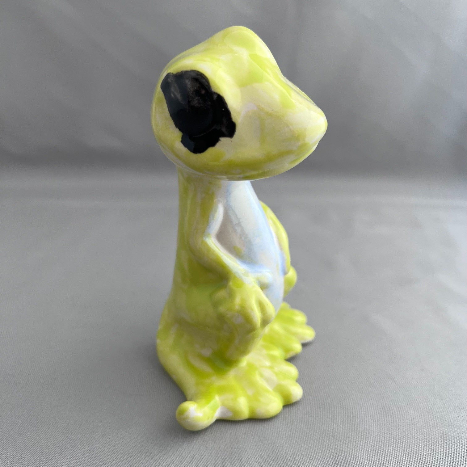 Gecko Animal Hand Painted Ceramic Character Figurine Lime Green Blue 5in Signed