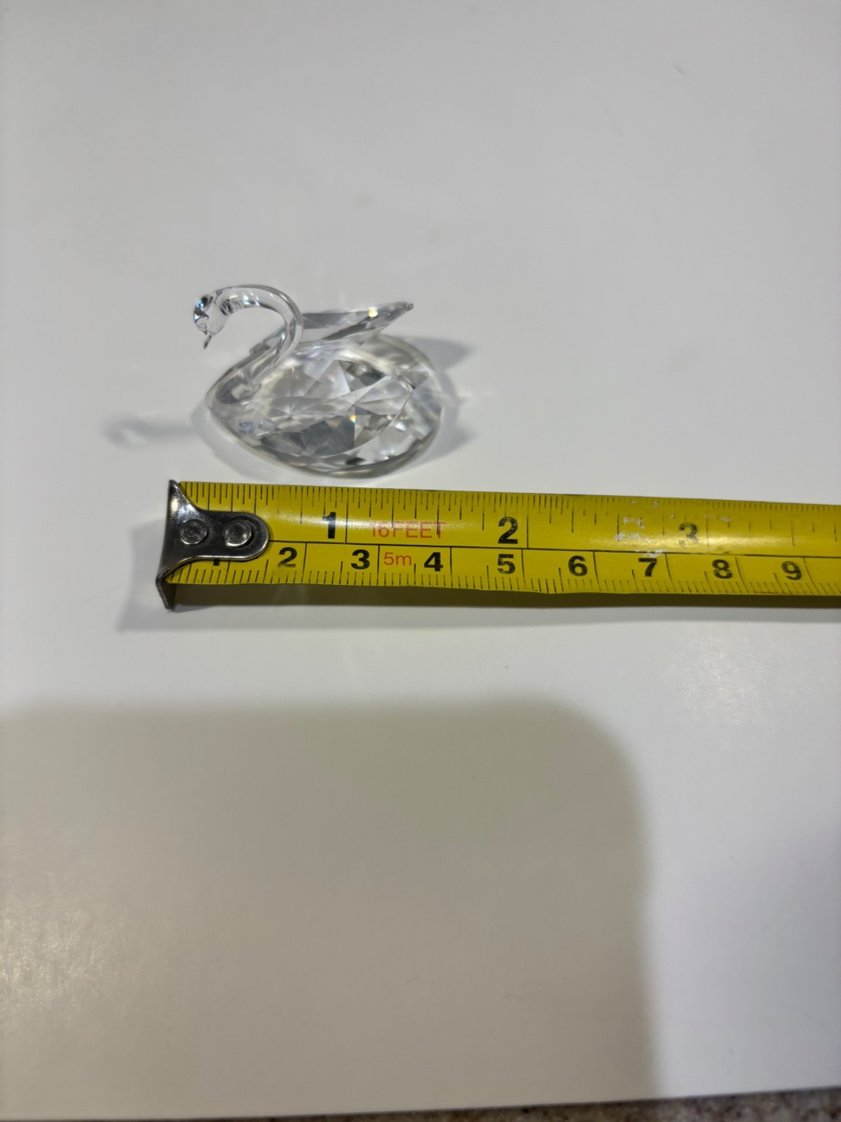 Swan SWAROVSKI Beauties of the Lake Series 7633 063 000 010005 Crystal