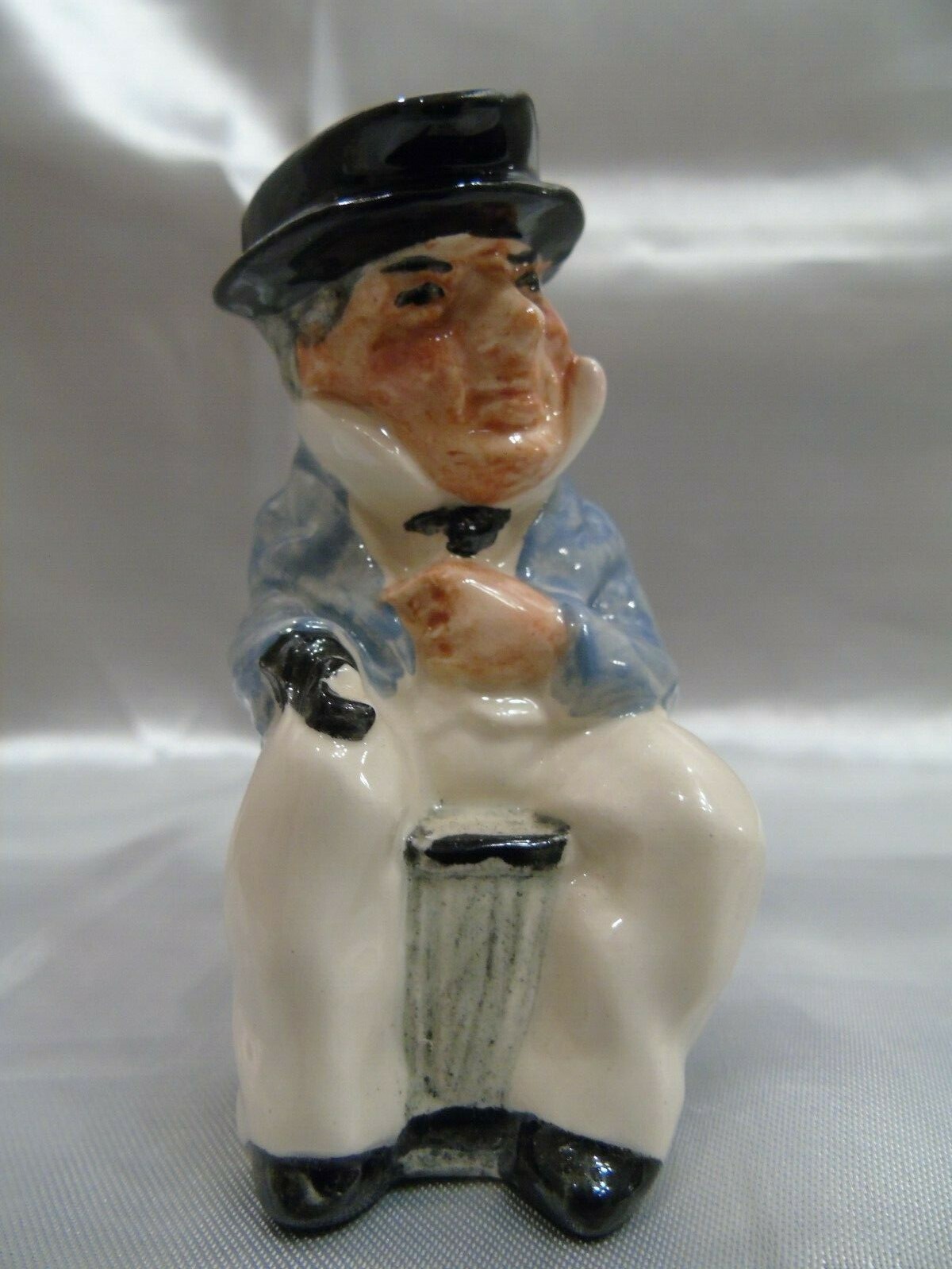 Vintage Toby Mug Artone England Man Sitting Hook Hand High Glaze (3.25 inches Ta