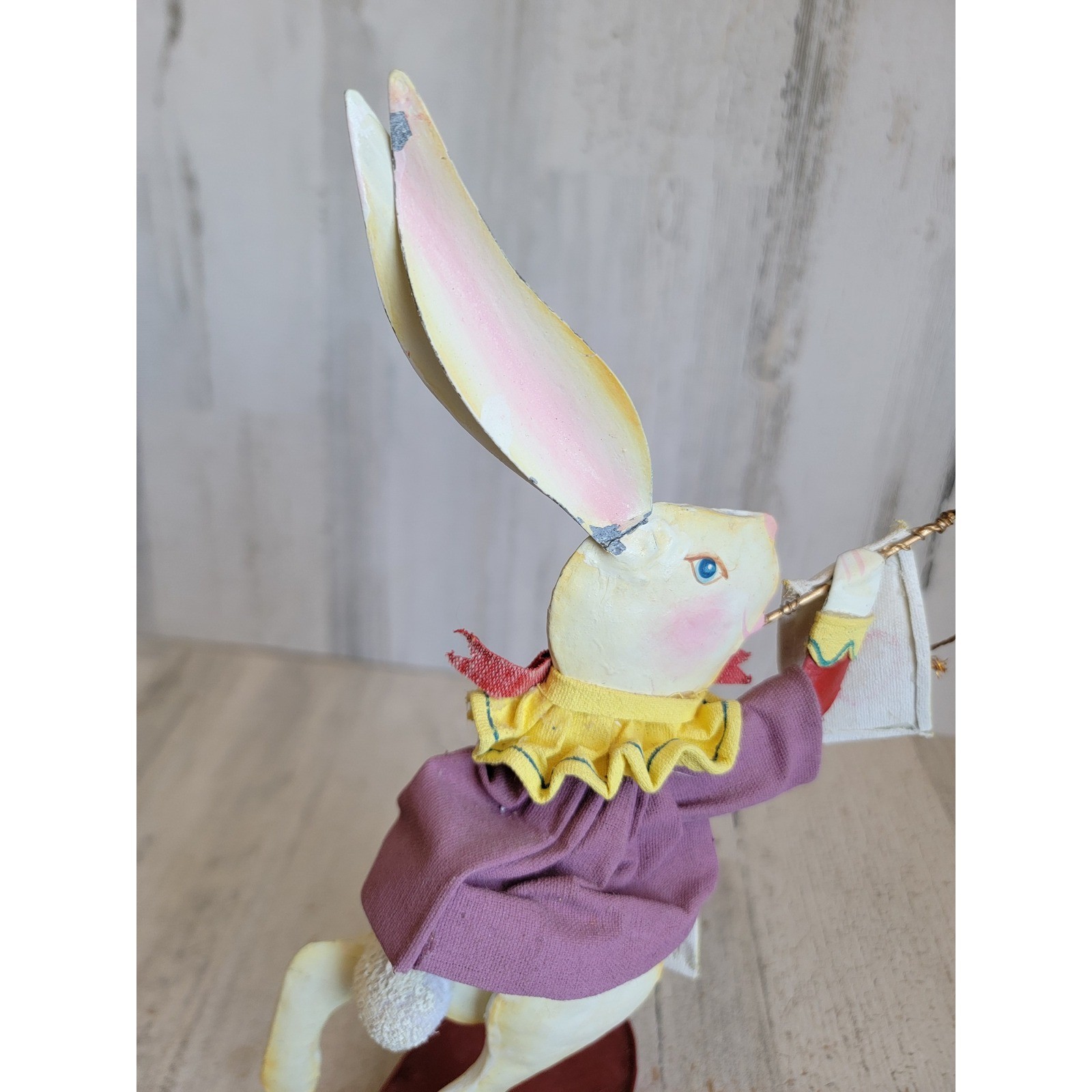 Alice in wonderland vintage metal rabbit trumpet Queen of hearts Xmas home