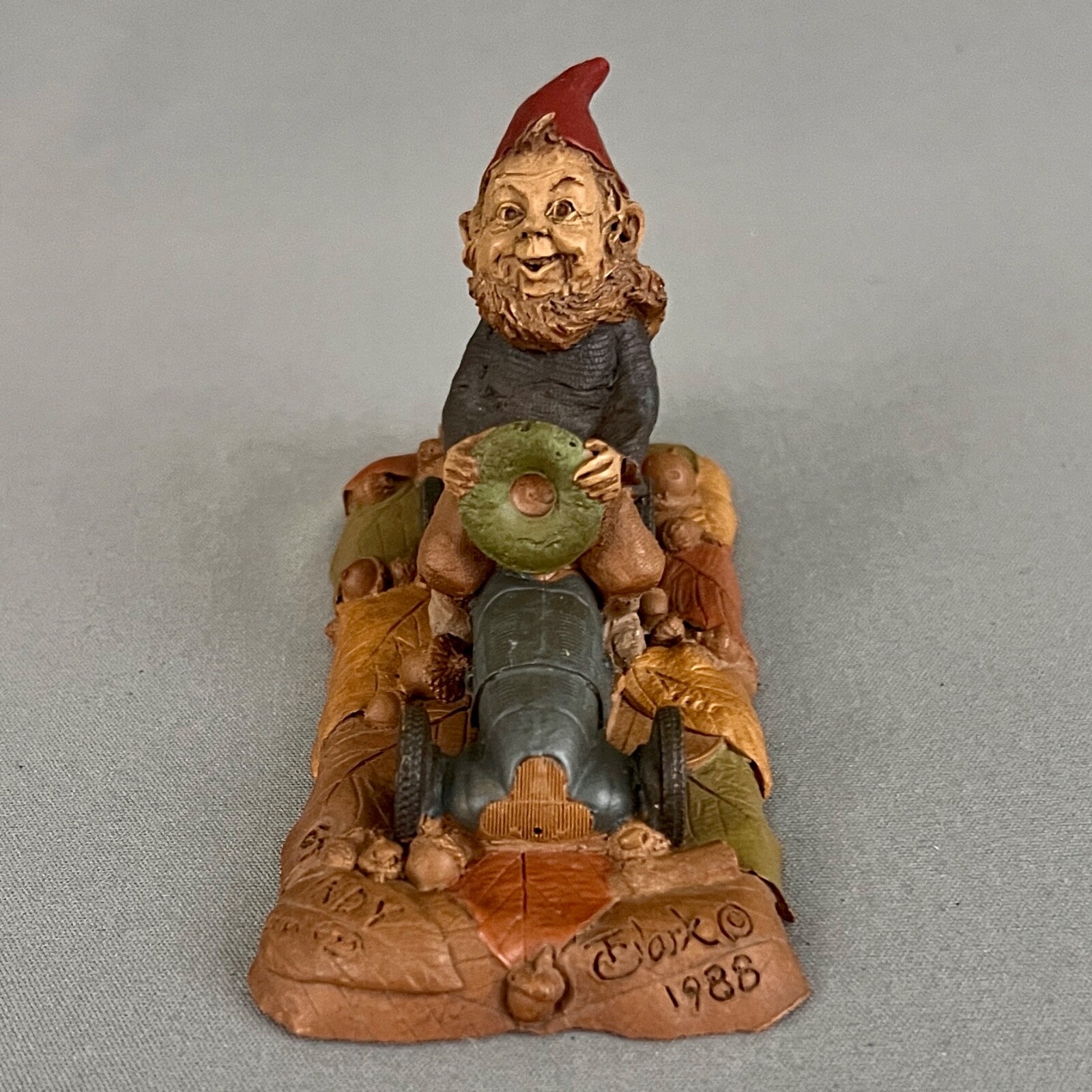 Tom Clark Gnome Indy Figurine 1988 Race Car Driver 3.5 in #64 Hidden Penny