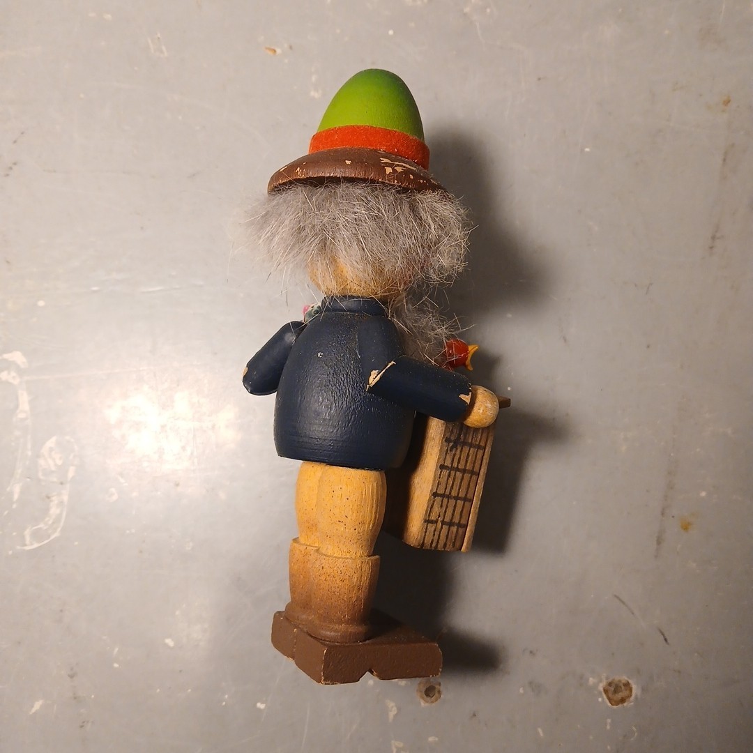 Vintage Set of 3 Handmade Wooden Peg Folk Art Figurines 4.5–5.5″ Eastern Europe
