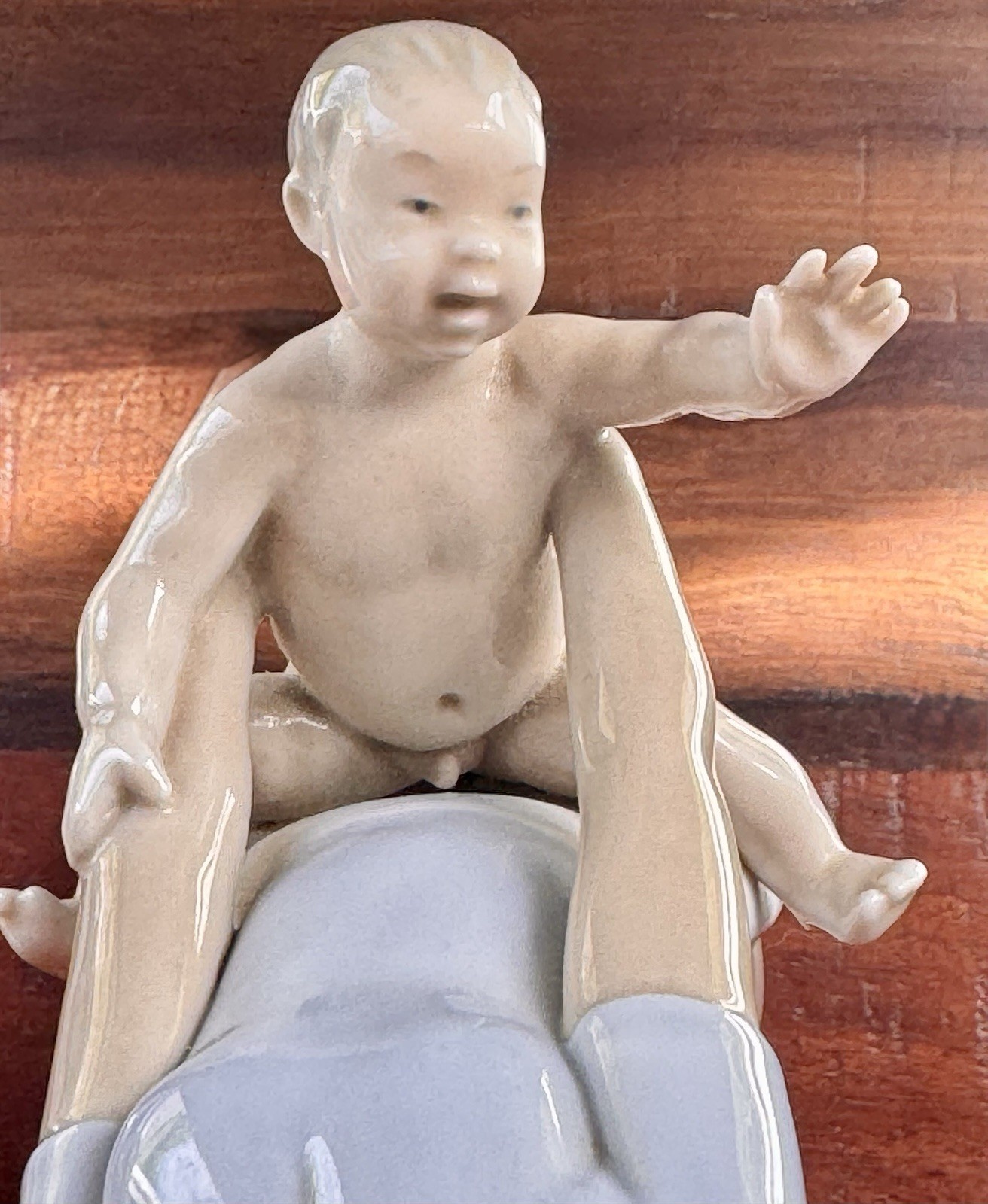 Vintage Lladro 4575 Motherhood Mother and Child Porcelain Figurine Spain Retired