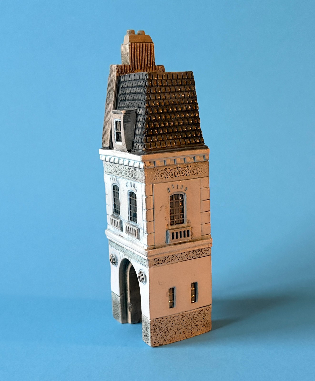 Gault London, original ceramic house miniature building, wargame 15mm