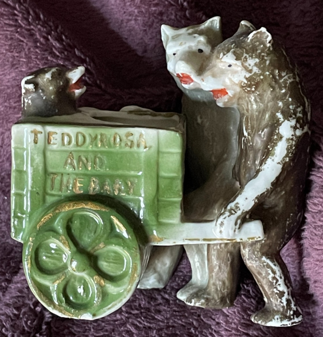 Vintage FAIRINGS PORCELAIN Teddyrosa and baby bears Jamestown N. D. tiny vase
