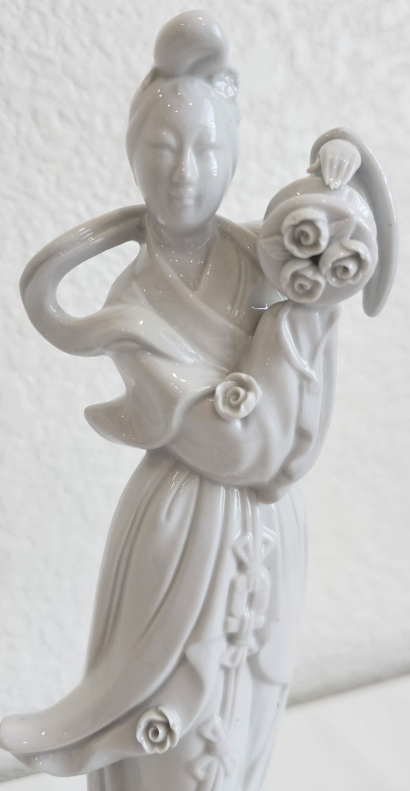 Vintage White Porcelain Asian Lady Figurine Geisha Style Statue Floral Decor 9″