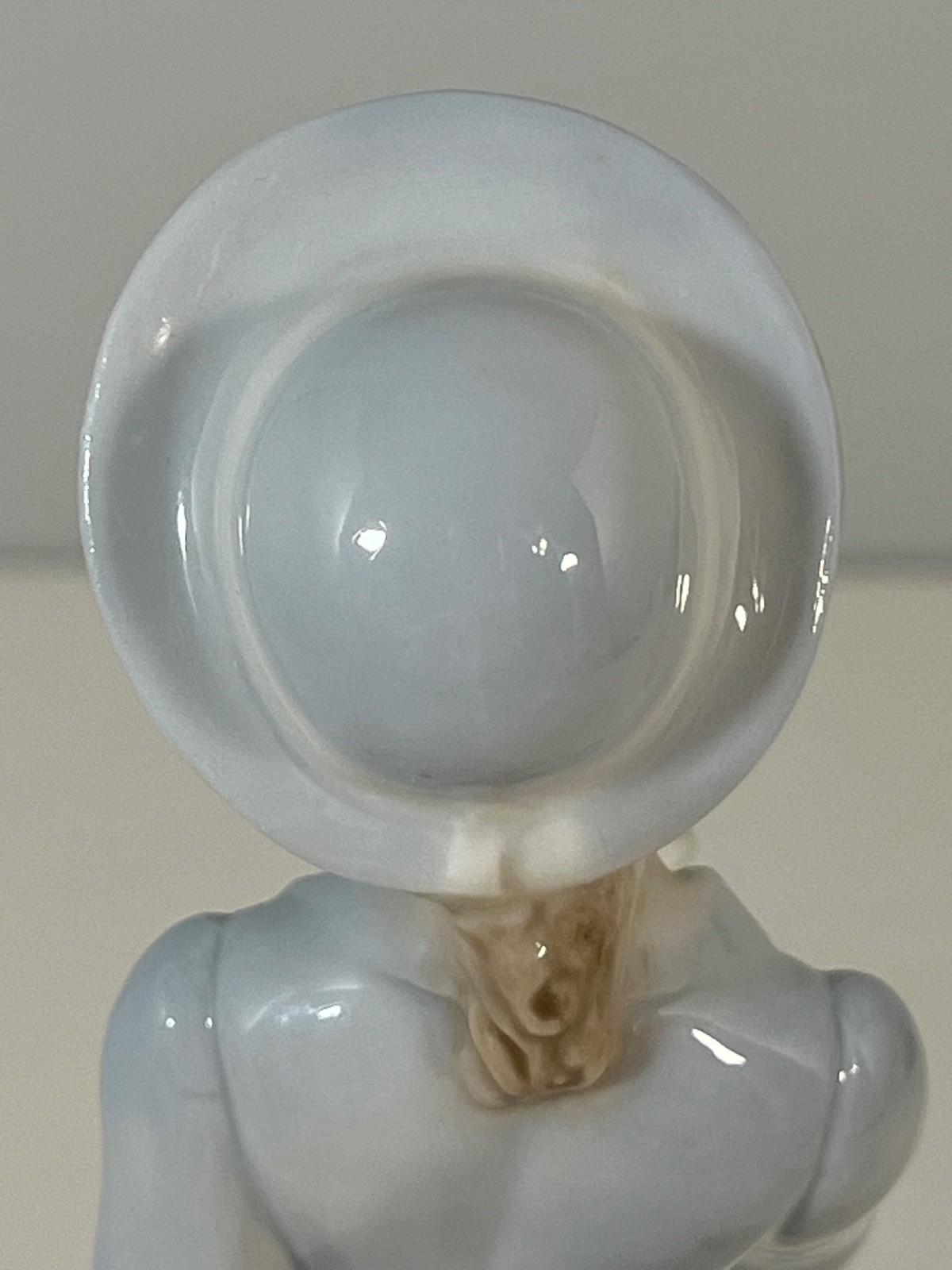 Ethan Allen Porcelain Figurine Woman in Blue and White Dress with Parasol F007A