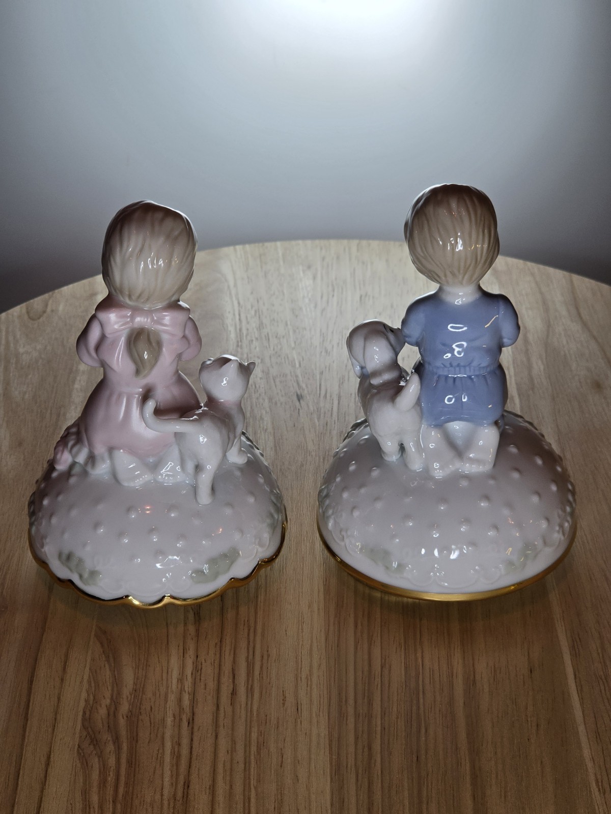 Set of 2 – Girl & Boy Praying Musical Figurine – San Francisco Music Box Company