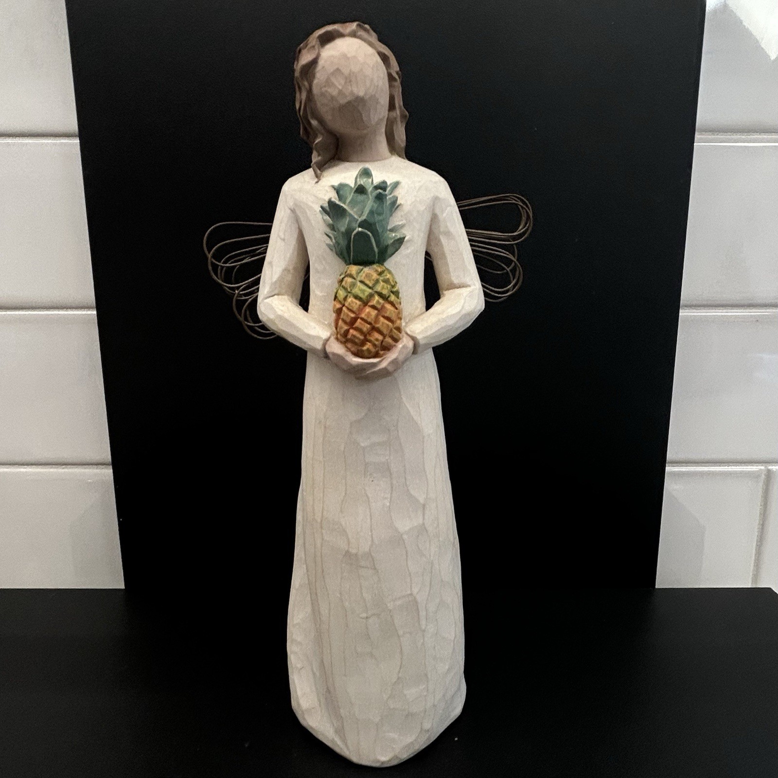 Willow Tree Welcoming Angel 8″ Susan Lordi Demdaco Figure Woman Pineapple 2002